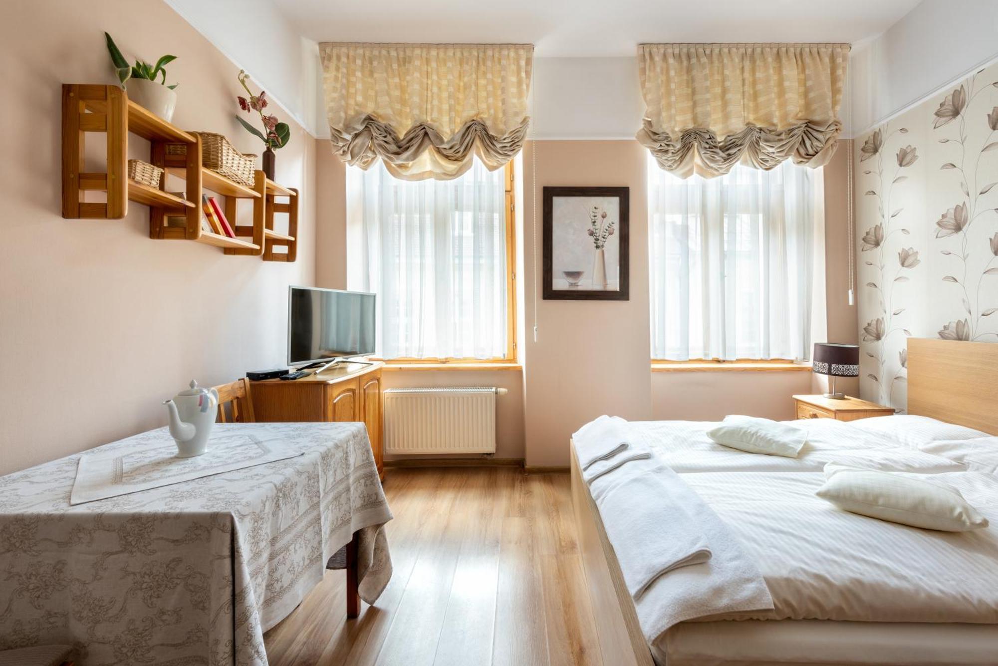Kazimierz Secret Aparthotel Красков Екстериор снимка