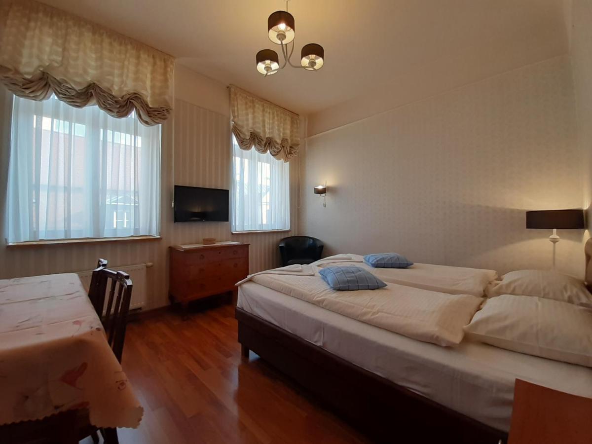 Kazimierz Secret Aparthotel Красков Екстериор снимка